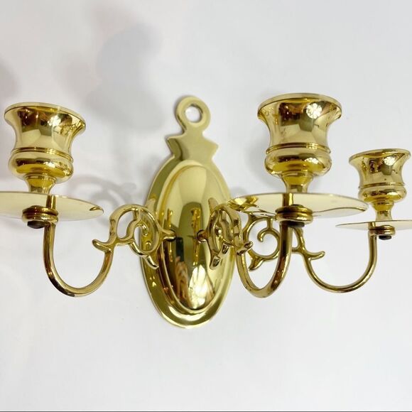 Lot of Brass wall candle holders one triple, one pair and one single - Picture 2 of 11
